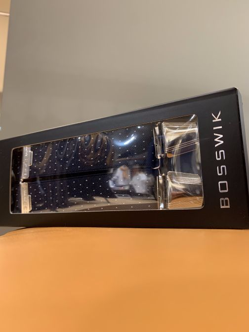 PÖTTYÖS NADRÁGTARTÓ