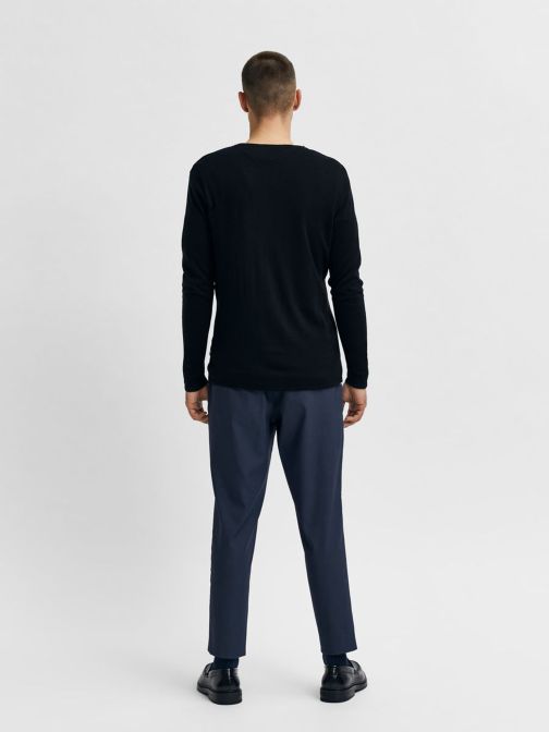 O-NYAKÚ KÖTÖTT PULÓVER