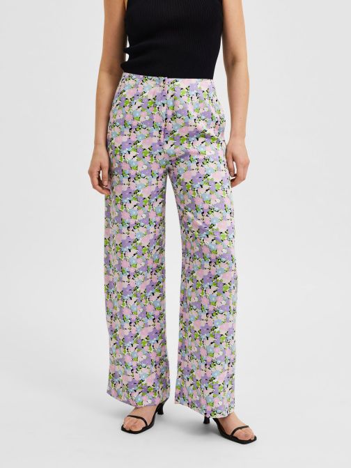 VIRÁGMINTÁS BŐ FAZONÚ NADRÁG