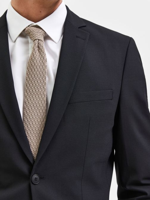 SLIM FIT ÖLTÖNYZAKÓ