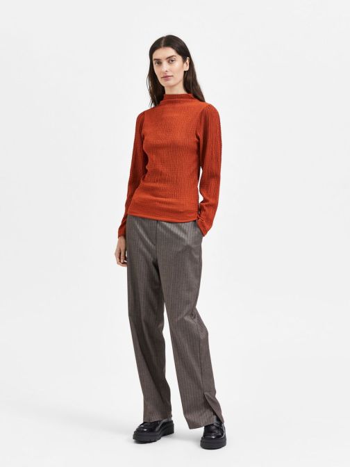 ÚJRAHASZNOSÍTOTT POLIÉSZTER GARBÓ