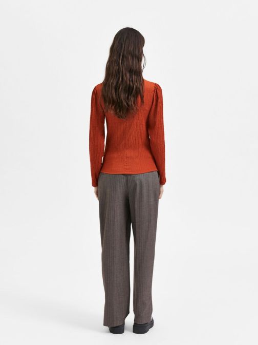 ÚJRAHASZNOSÍTOTT POLIÉSZTER GARBÓ