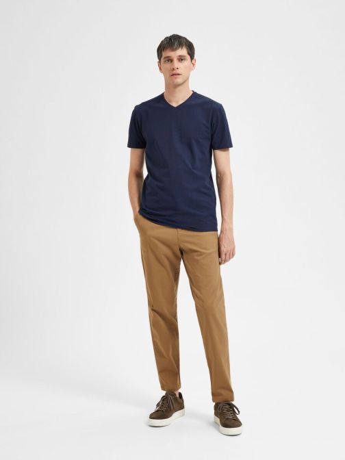 REGULAR FIT V-NYAKÚ PÓLÓ