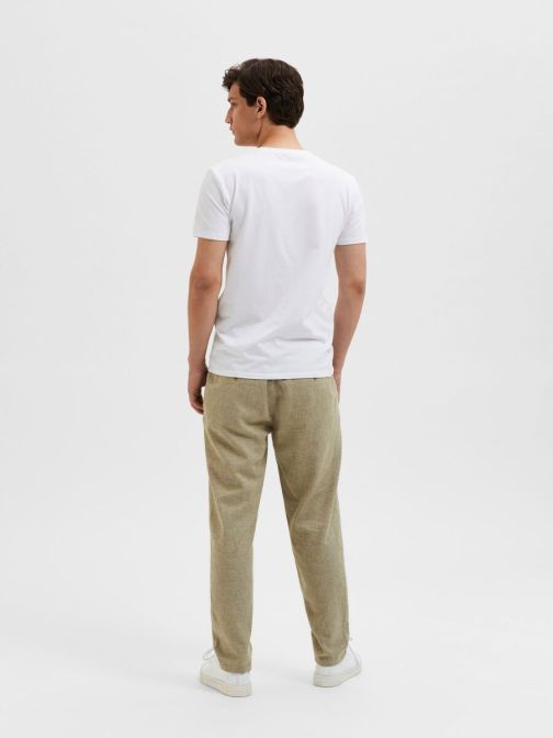 REGULAR FIT V-NYAKÚ PÓLÓ