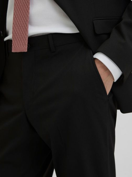 SLIM FIT ÖLTÖNYNADRÁG