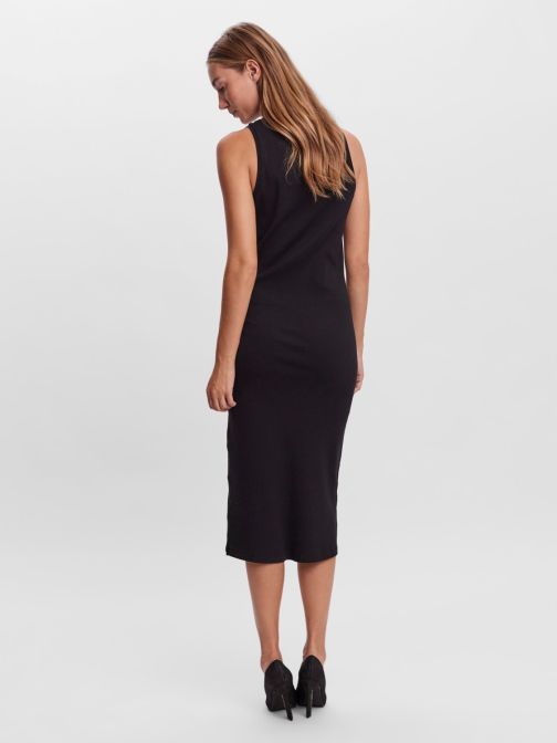 KEREK NYAKÚ HOSSZÚ RUHA