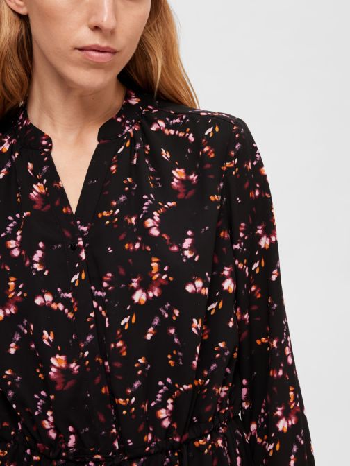 MINTÁS HOSSZÚ UJJÚ RUHA