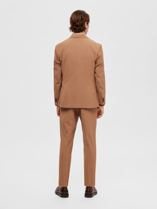 SLIM FIT ÖLTÖNYZAKÓ 