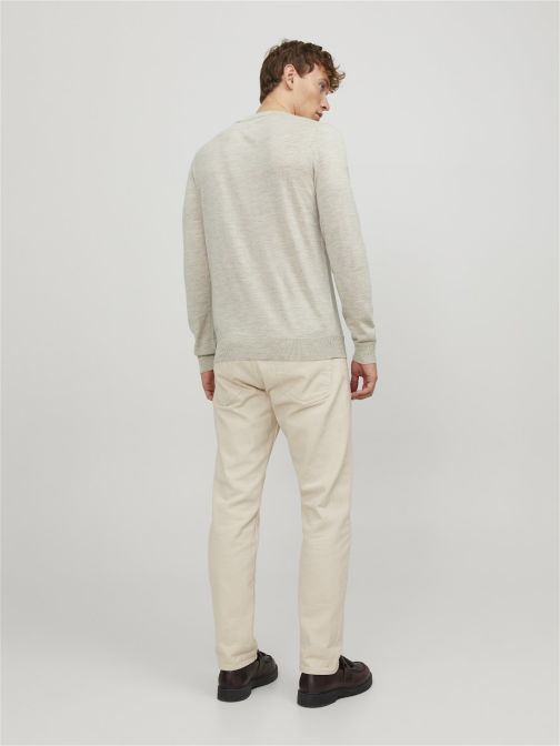 KÖTÖTT GYAPJÚ PULÓVER