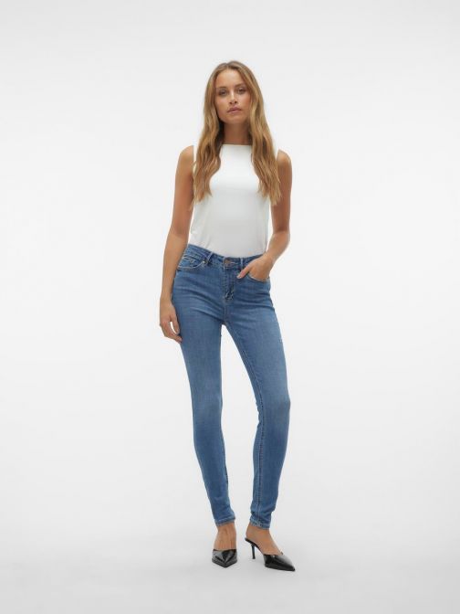 SKINNY FIT JEANS