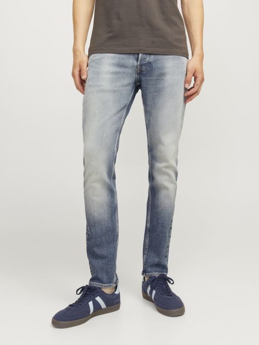 SLIM FIT JEANS