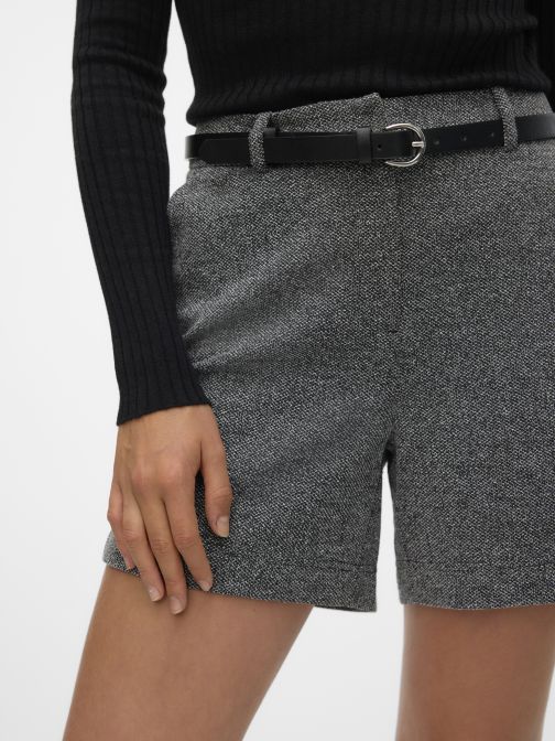 RÖVIDNADRÁG ÖVVEL 