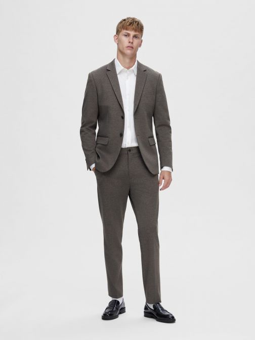 SLIM FIT ÖLTÖNYNADRÁG