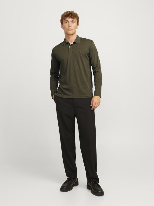 GOMBOS NYAKÚ HOSSZÚ UJJÚ PÓLÓ 