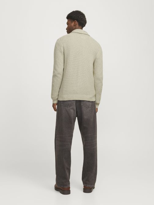 KÖTÖTT GOMBOS KARDIGÁN 