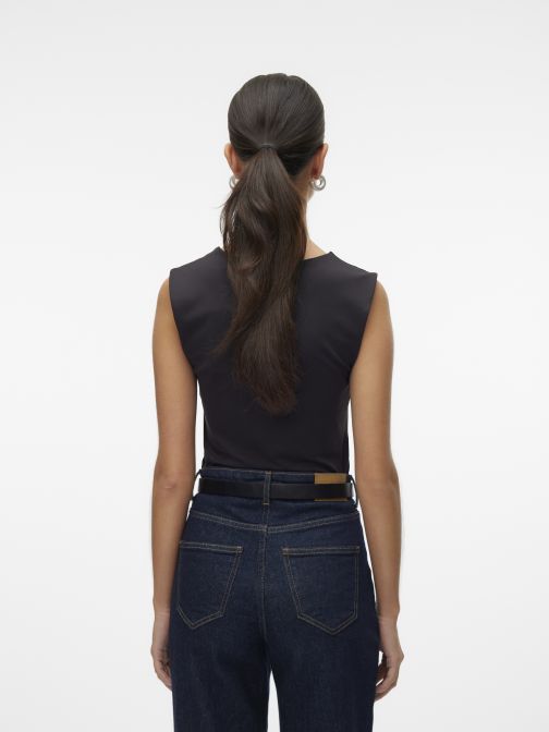 SZÖGLETES NYAKÚ TOP 