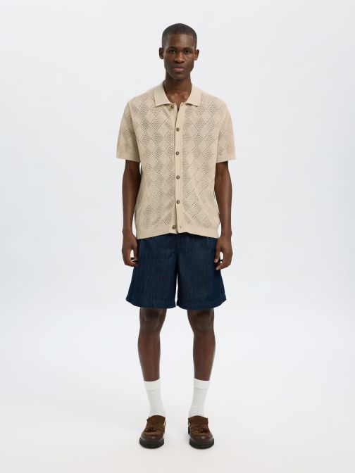 STRUKTÚRÁLT KÖTÖTT GALLÉROS PÓLÓ 