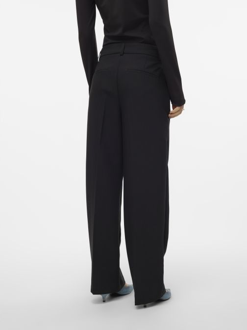 EGYENESSZÁRÚ NADRÁG 