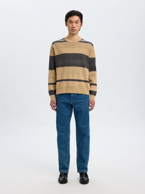 KNITTED PULLOVER
