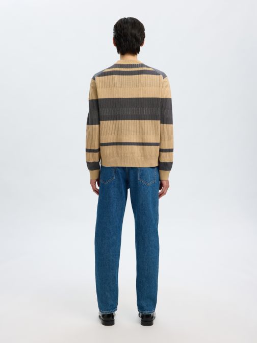 KNITTED PULLOVER