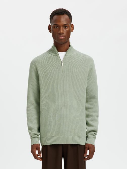 HALF ZIP PULLOVER