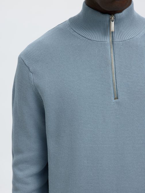 HALF ZIP PULLOVER
