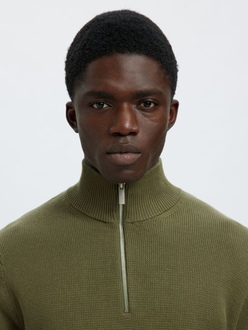 HALF ZIP PULLOVER