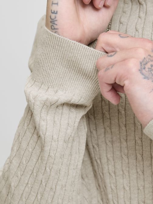KNITTED PULLOVER
