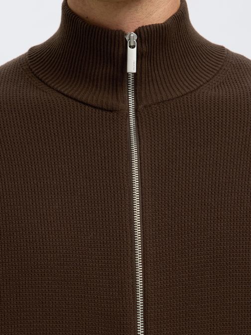 KNITTED PULLOVER
