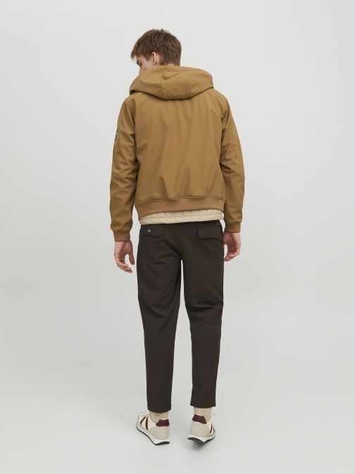 WATER-RESISTANT JACKET