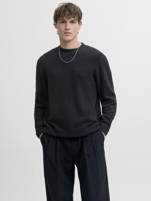 KNITTED PULLOVER