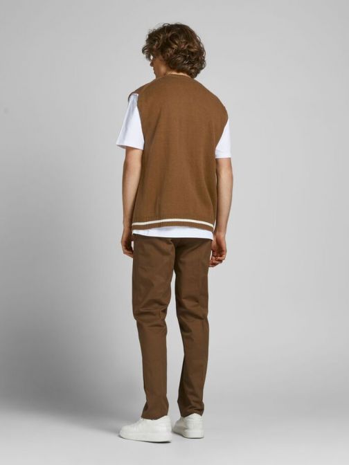 V-NYAKÚ KÖTÖTT MELLÉNY