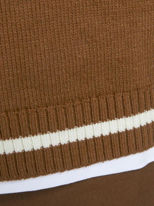 V-NYAKÚ KÖTÖTT MELLÉNY