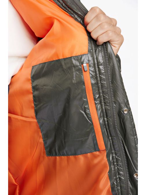 MAGAS NYAKÚ BÉLELT KABÁT 