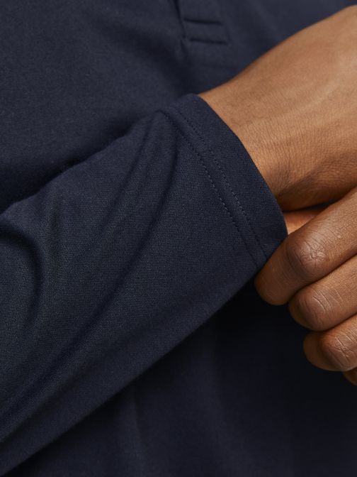 GOMBOS NYAKÚ HOSSZÚ UJJÚ PÓLÓ 