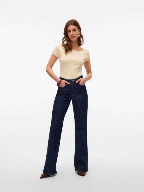 NYITOTT VÁLLÚ FELSŐ 