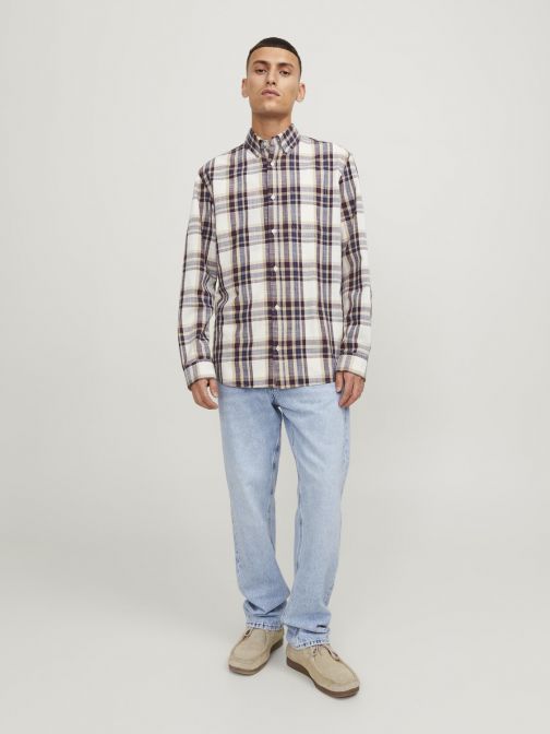 RELAXED FIT JEANS