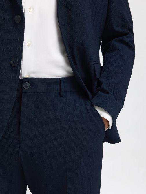 SLIM FIT ÖLTÖNYNADRÁG