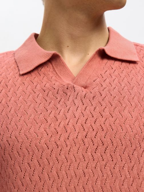 STRUKTÚRÁLT KÖTÖTT GALLÉROS PÓLÓ